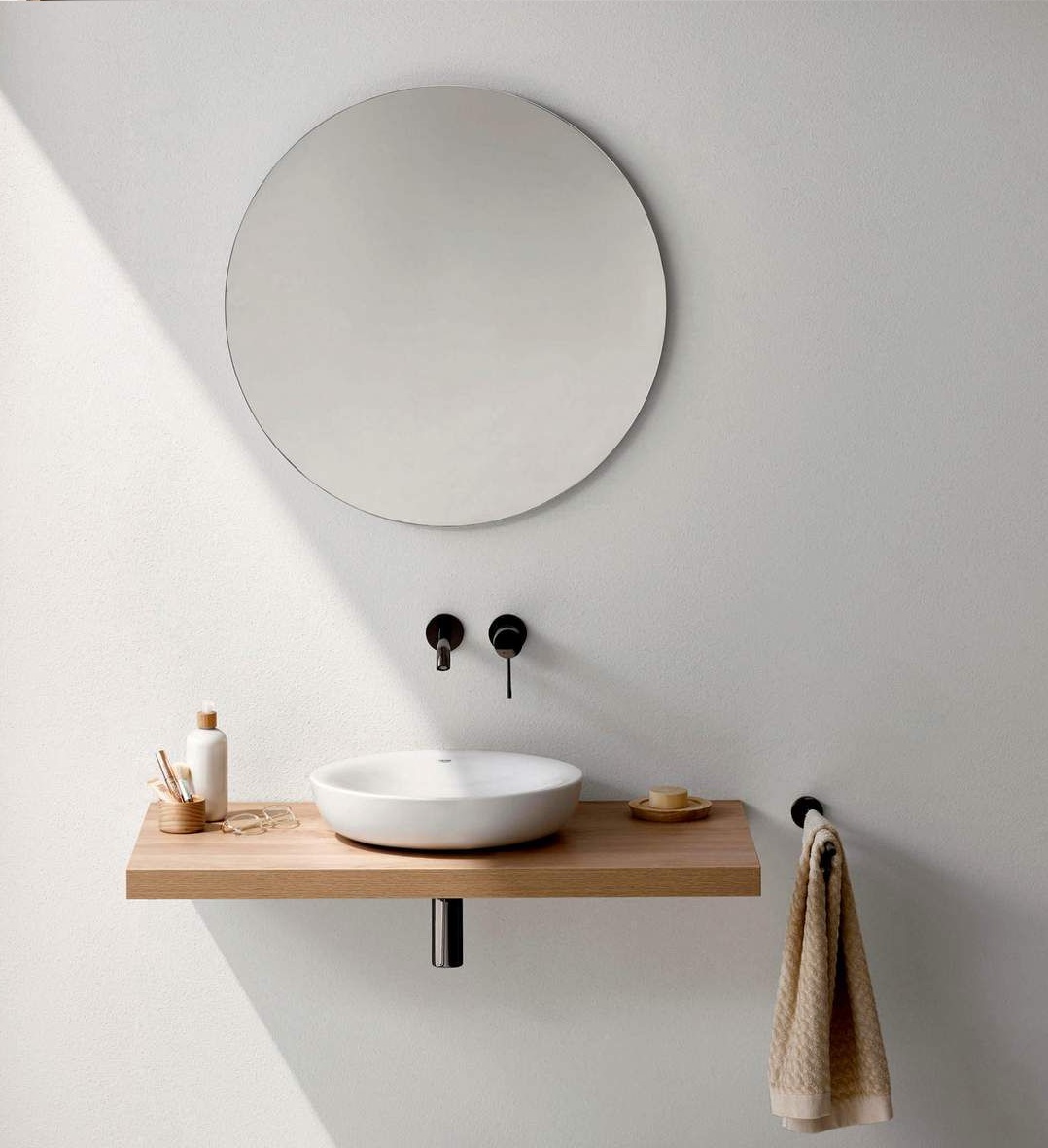 Specchio 5mm Rotondo da parete su MISURA - Jesi - pulizia ed eleganza