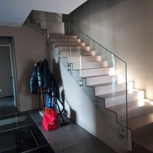 parapetto e balaustra scala in vetro | Vetreria esinvetro Jesi